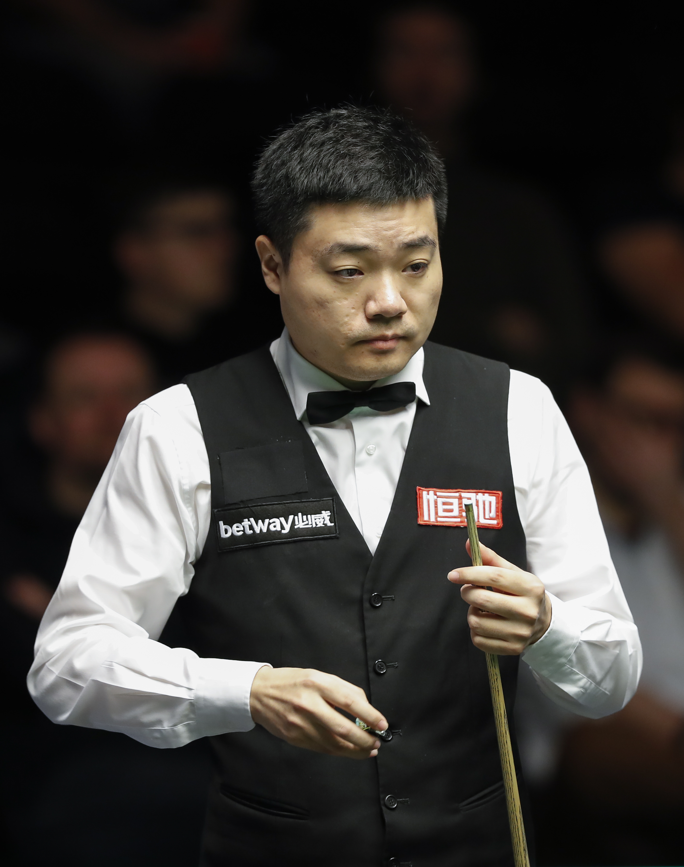 来越激烈 来越激烈