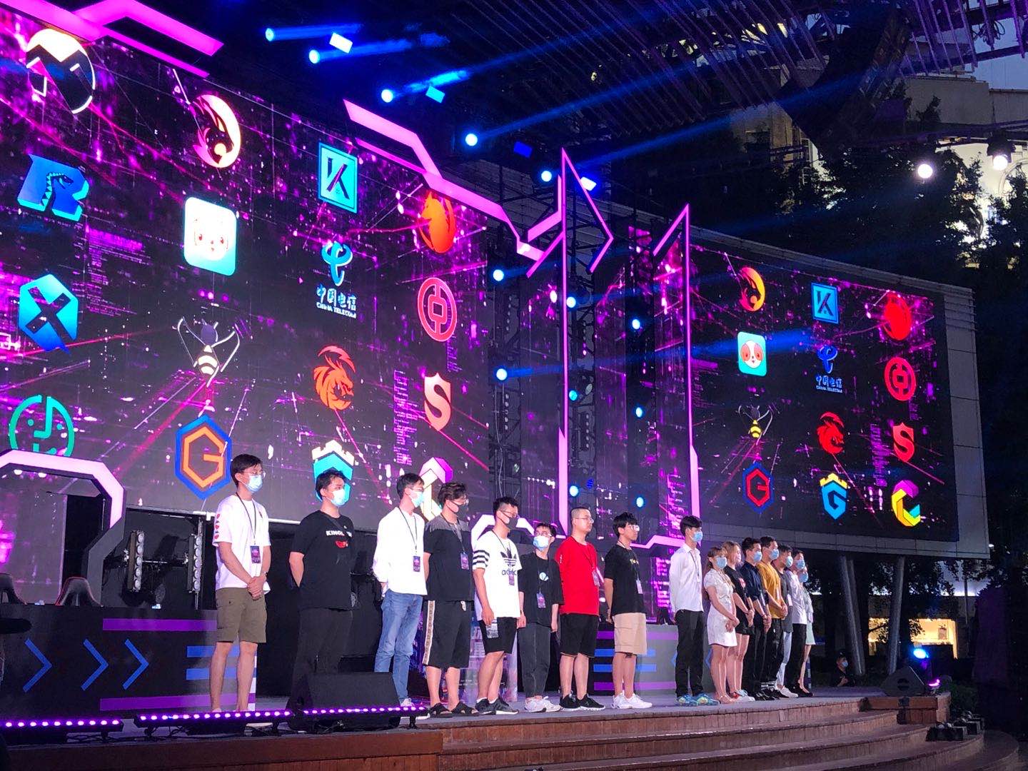 巴西球员为 巴西球员为