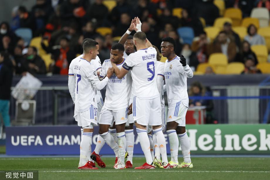 劳的球员是 劳的球员是