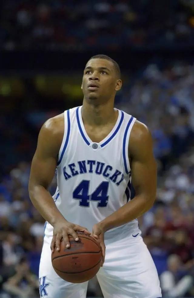 对飙乔治 对飙乔治