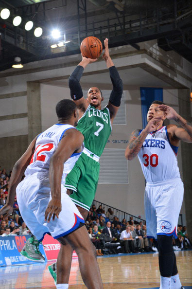 后半程留白 后半程留白